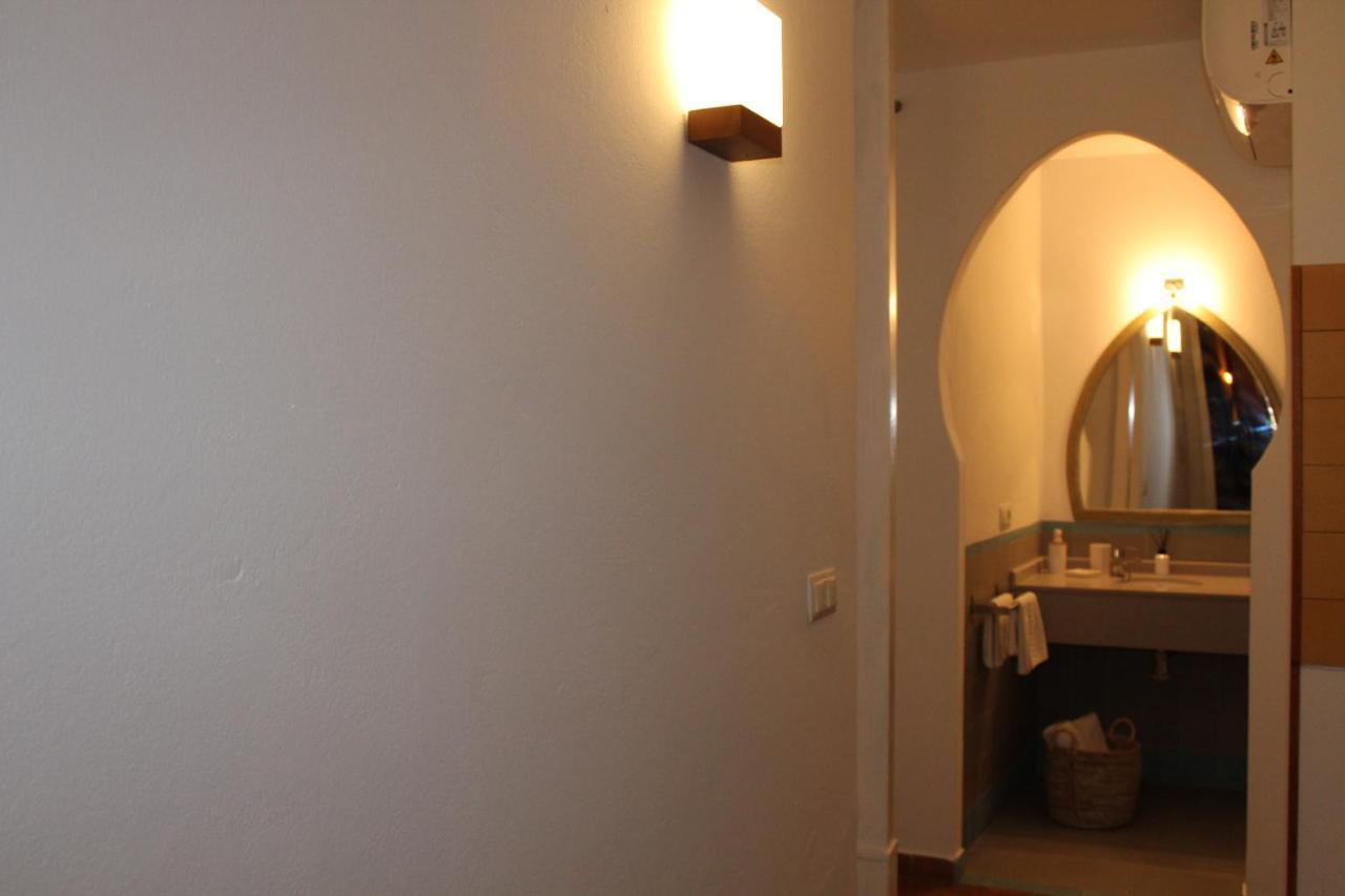 Fonduq Estudios Tarifa Kültér fotó